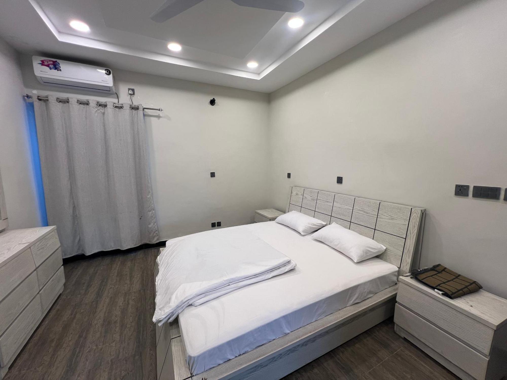 Deluxe King Room In Silverscape Residence Rawalpindi Zewnętrze zdjęcie