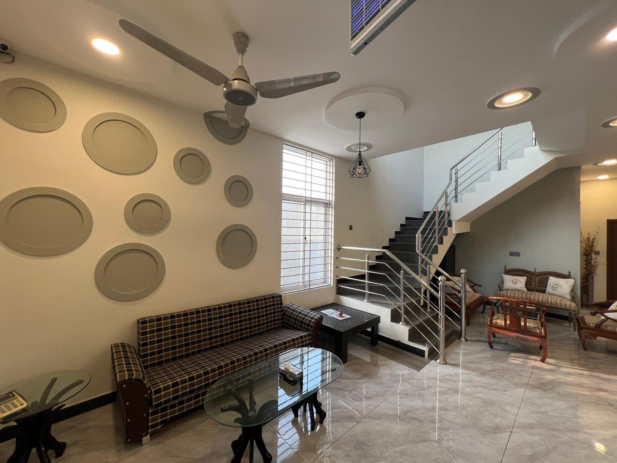Deluxe King Room In Silverscape Residence Rawalpindi Zewnętrze zdjęcie