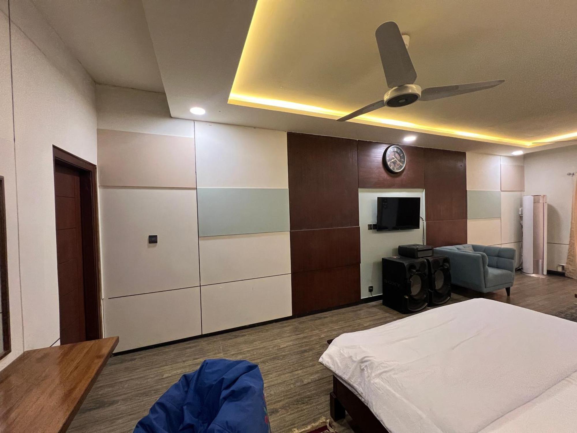 Deluxe King Room In Silverscape Residence Rawalpindi Zewnętrze zdjęcie